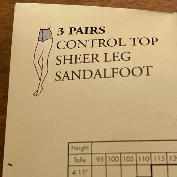 Evan-Picone Control Top Pantyhose 3-Pair Pack Color Beige Size AB (Small) C-20 - Picture 7 of 10